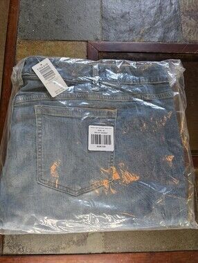 NWT Torrid Size 30 Mid Rise 5” Denim Shorts Backseat Bingo Pocket